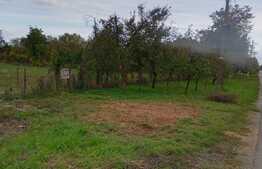 Teren cu suprafaţă de 932 mp în sat Ictar Budinţ