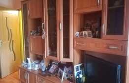 Apartament 3 camere, semidecomandat, etaj intermediar, zona Dacia