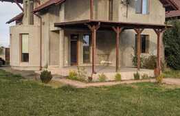 Casa individuala, 200 mp utili, teren 650 mp, intrare Mosnita Noua