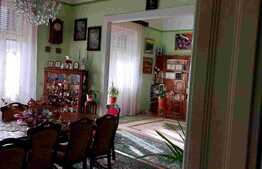 Apartament 4 camere, decomandat, 200 mp utili, etaj intermediar, ultracentral