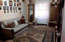 Apartament 4 camere, decomandat, 200 mp utili, etaj intermediar, ultracentral