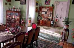 Apartament 4 camere, decomandat, 200 mp utili, etaj intermediar, ultracentral