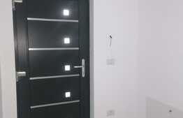 1/2 duplex cu suprafaţă utilă de 81 mp şi teren 324 mp în Moşniţa Nouă