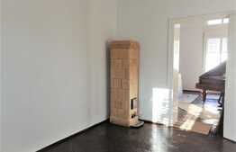 Apartament 3 camere în clădire istorică, 107 mp, zona Piața Maria