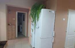 Apartament 3 camere decomamdate, 68 mp, Central!