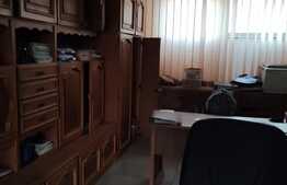 Inchiriez spatiu comercial de 350mp2 pe Calea Aradului 