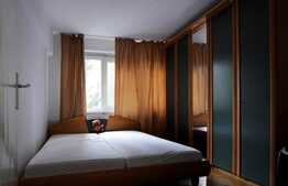 Apartament 3 camere, balcon si boxa, zona Garii