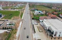 Teren intravilan de vanzare, pozitie excelenta la strada principala, in Mosnita Noua!