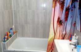 Apartament cu 2 camere, decomandat, 52 mp, etaj intermediar, Calea Lipovei