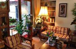 Casă cu suprafaţă utilă 200 mp şi teren de 464 mp în Mehala!