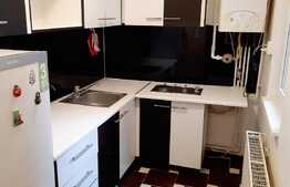 Apartament proaspat renovat, etaj intermediar, 30 de mp, zona Cl. Martirilor