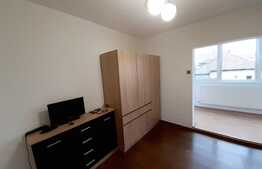 Apartament proaspat renovat, etaj intermediar, 30 de mp, zona Cl. Martirilor