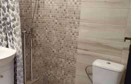 Casă cu 3 apartamente în zona Bălcescu! Investiţie ideală!