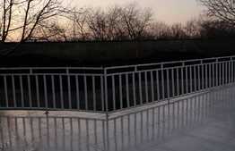 Vila frumoasa cu teren de 620 mp, 280 mp utili, 2 corpuri, zona Dambovita