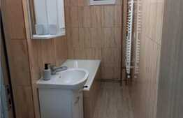 Apartament de 2 camere, zona Sagului