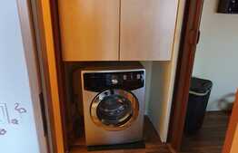 Apartament decomandat de 3 camere, modern, 72 mp, zona Sagului