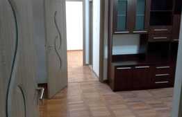 Apartament de 3 camere, centrala proprie, 70 mp, zona Dambovita