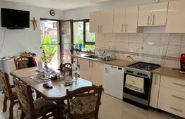 Vila mare de vanzare, teren 600 mp parcela, 300 mp utili, Dumbravita!