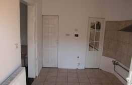 Apartament 2 camere, 48 mp, la casă, parcare, zona Piața Traian