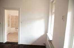 Apartament 2 camere, 48 mp, la casă, parcare, zona Piața Traian