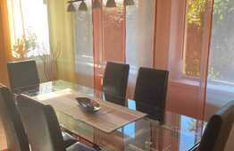 Casă cu suprafaţă utilă 120 mp şi teren de 220 mp în Dumbrăviţa