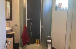 Casă cu suprafaţă utilă 120 mp şi teren de 220 mp în Dumbrăviţa