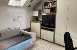 Casă cu suprafaţă utilă 120 mp şi teren de 220 mp în Dumbrăviţa