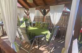 Casă cu suprafaţă utilă 120 mp şi teren de 220 mp în Dumbrăviţa