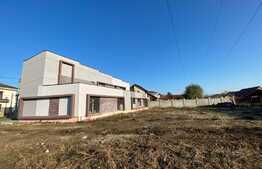 Duplex de vanzare, 150 mp utili, 400 mp teren, semifinisat, Dumbravita