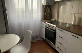 Apartament de 3 camere, decomandat, 60 mp, Complexul Studentesc