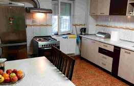 Apartament 3 camere, 70 mp utili, etaj intermediar, zona Aradului