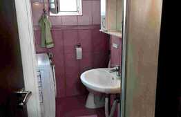 Apartament 3 camere, 70 mp utili, etaj intermediar, zona Aradului