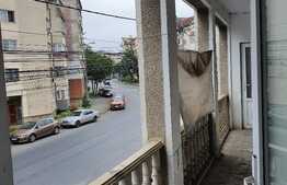 Clădire P+E+M de 563 mp utili, 841 mp teren, Fabric