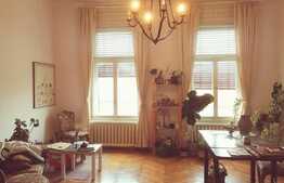 Apartament 2 camere, cladire istorica, zona Piata Maria