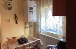 Casa curte comuna cu teren de 400 mp, 60 mp utili in locuinta!