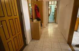 Apartament de 2 camere, 57 mp, decomandat, zona Balcescu