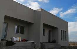 Ocazie, duplex de 80 mp utili, 360 mp teren, pret bun, Mosnita Noua!