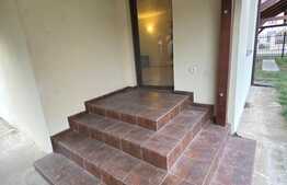 Casa de inchiriat, 170 mp, parcare in curte, zona Dumbravita