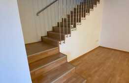 Casa de inchiriat, 170 mp, parcare in curte, zona Dumbravita