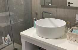 Apartament de lux, decomandat, 4 camere, 100 mp, terasa 25 mp, zona Dumbravita