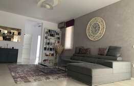 Apartament de lux, decomandat, 4 camere, 100 mp, terasa 25 mp, zona Dumbravita