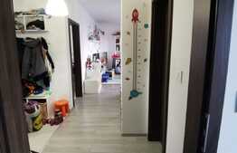  Apartament 3 camere, decomandat, 80 mp utili, etaj intermediar, zona Aradului
