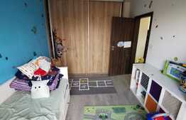  Apartament 3 camere, decomandat, 80 mp utili, etaj intermediar, zona Aradului