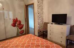 Apartament de 3 camere, decomandat, zona Sagului