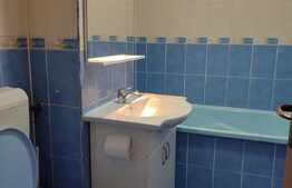 Apartament de 3 camere, decomandat, zona Sagului