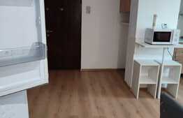 Apartament de 3 camere, decomandat, zona Sagului