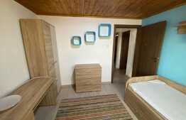 Apartament de 3 camere, cochet, semidecomandat, 90 mp, zona Plopi