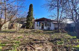 Oportunitate unica! Casa de vanzare, 3 camere, anexe si teren