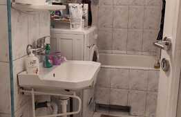 Apartament de 2 camere, semidecomandat, zona Medicina
