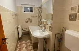 Apartament de doua camere, semidecomandat, 50 mp, zona Dambovita